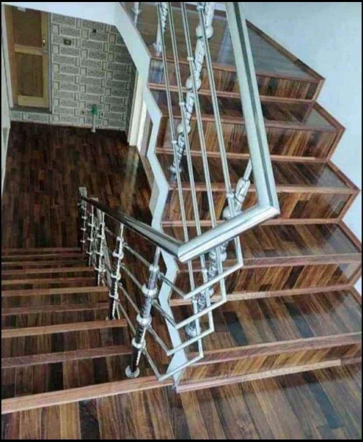 Partition & Stairs